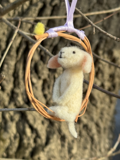 Lämmchen im Weidenring - Vögelchen