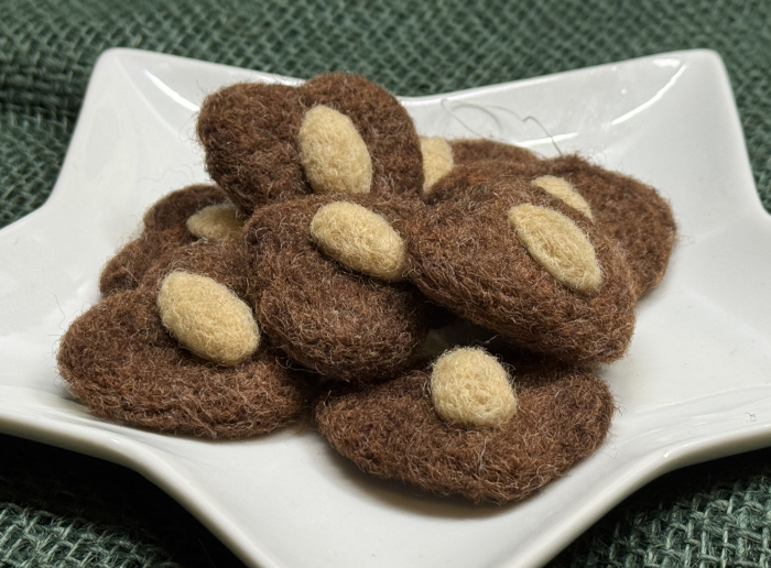 Lebkuchen Herzerl gefilzt – Bild 4